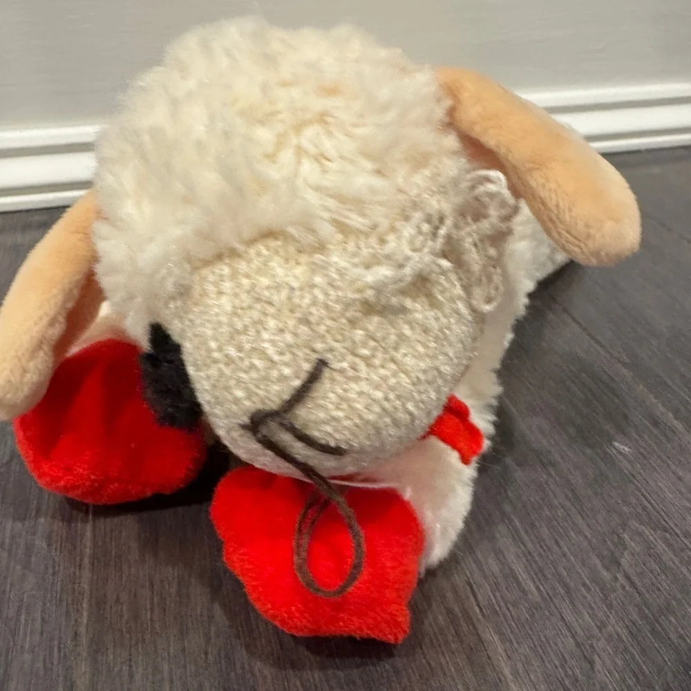 Dreamworks Lambchop Plush Dog Toy - Cream and Red